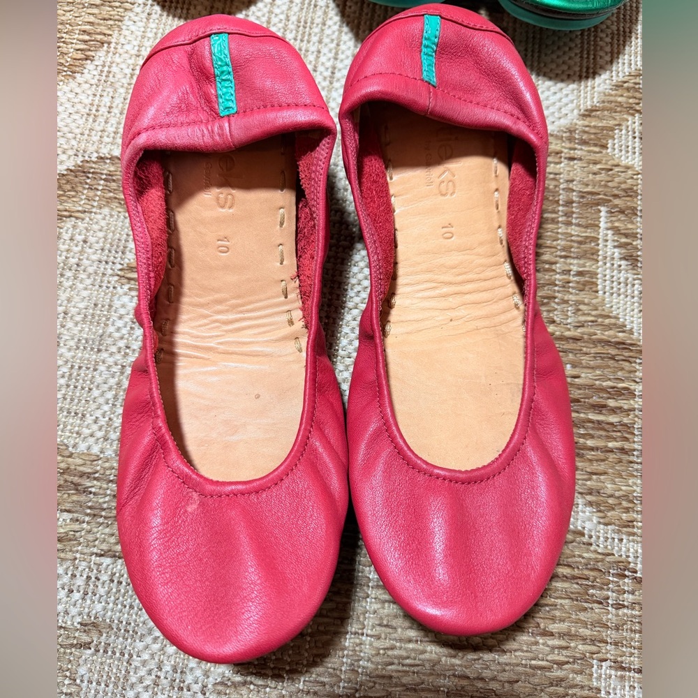 Tieks 🌹Cardinal Red leather ballet flats, size 10, excellent!!